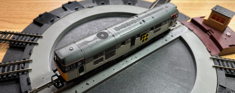 Lima OO Class 31, 31130 "Calder Hall Power Station" / Full Service