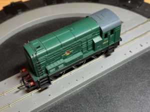 Hornby 00 R156 Class 08 Diesel Shunter 13012, BR Green, DCC