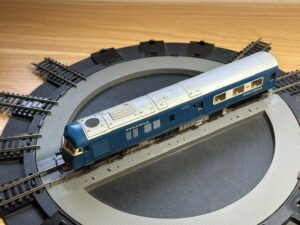 Tri--ang Pullman DMU